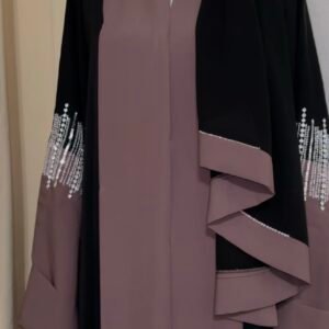 Elegant Black Abaya with Mauve Accents