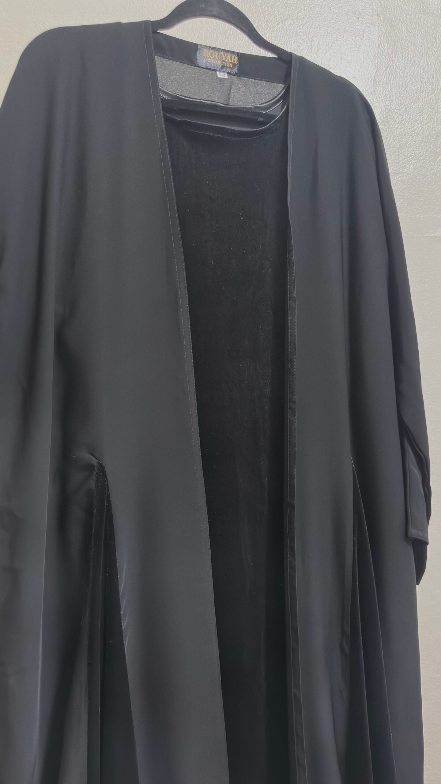 ELARA 4 Piece Set - Black - Image 5