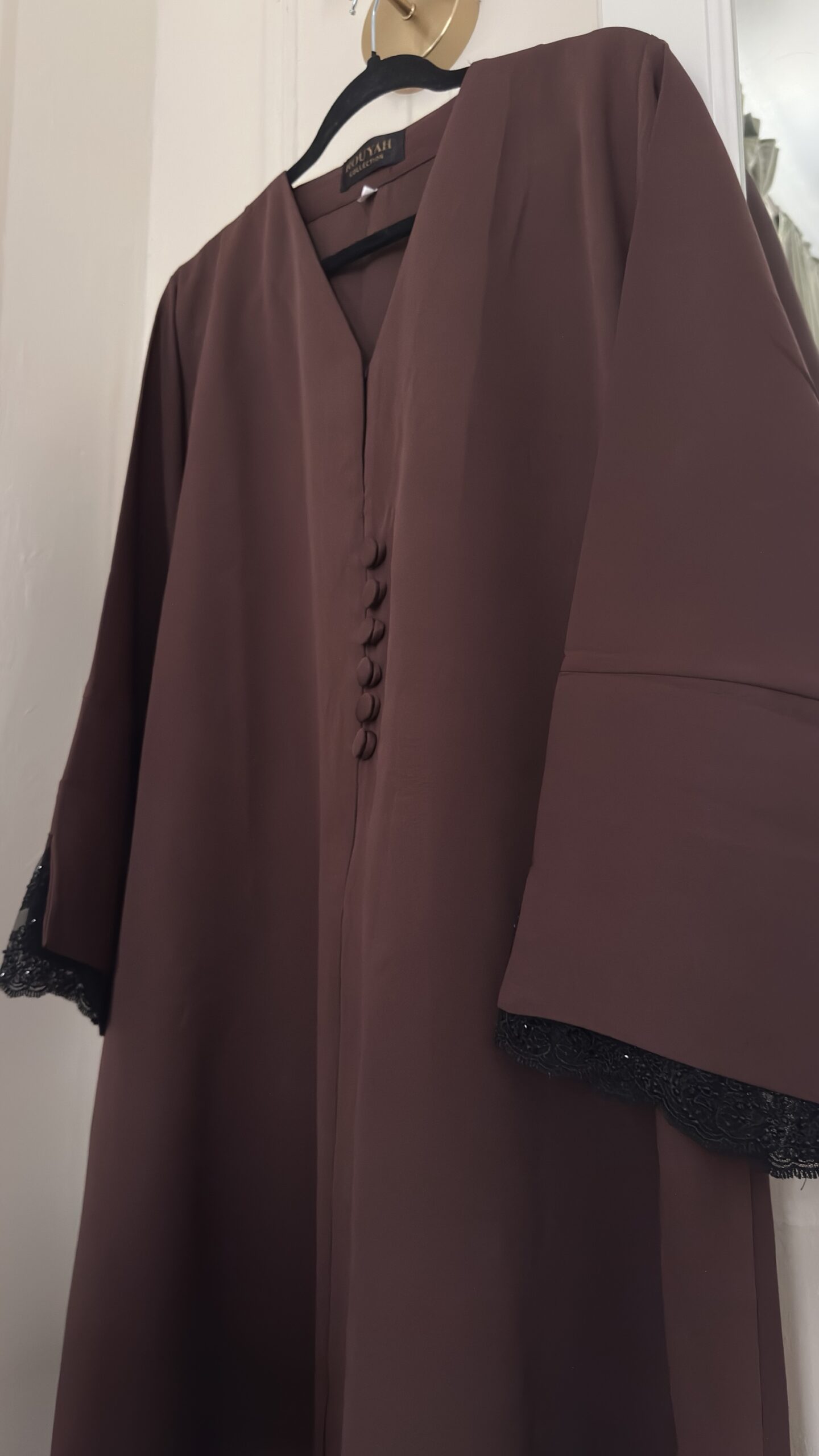 ZAYNA - Closed Abaya with Lace Accents - Brown