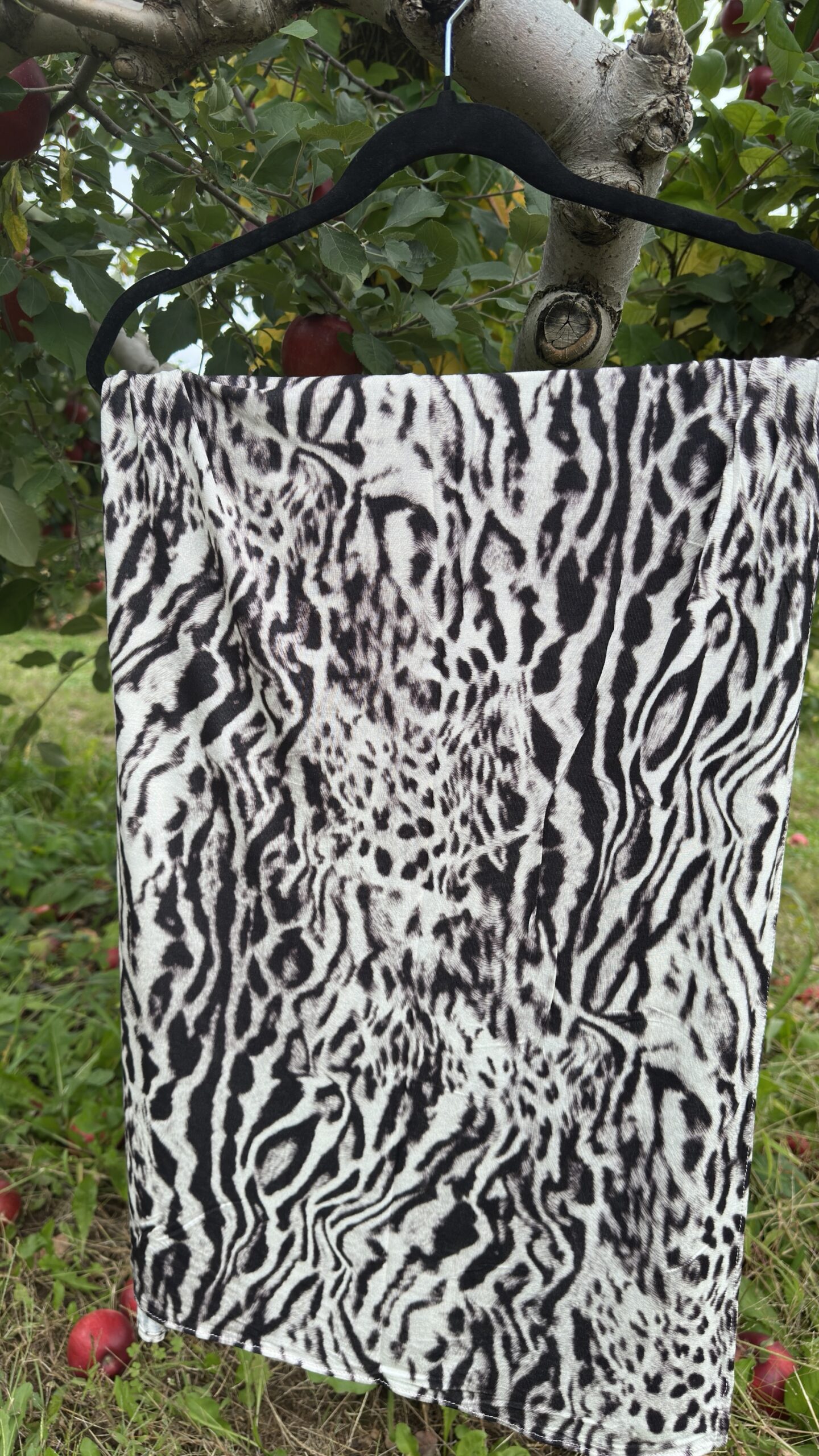 Abstract Animal Print Jersey Hijab - Image 2