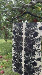 Noir Chantilly Print Jersey Hijab